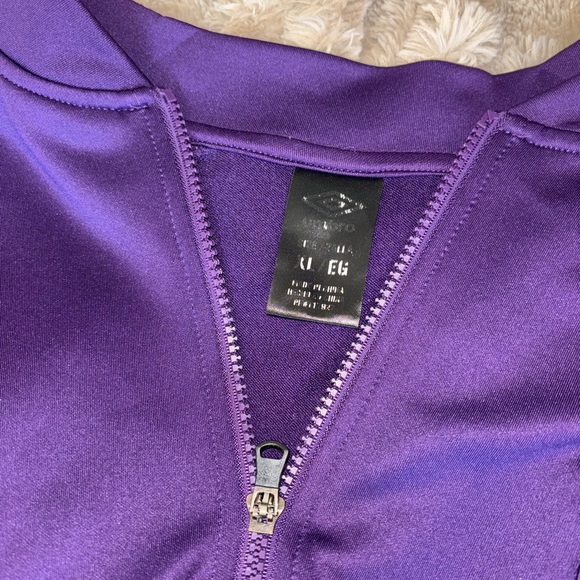 Women’s~Umbro Tech Fleece Jacket ⚽️ - Picture 7 of 8